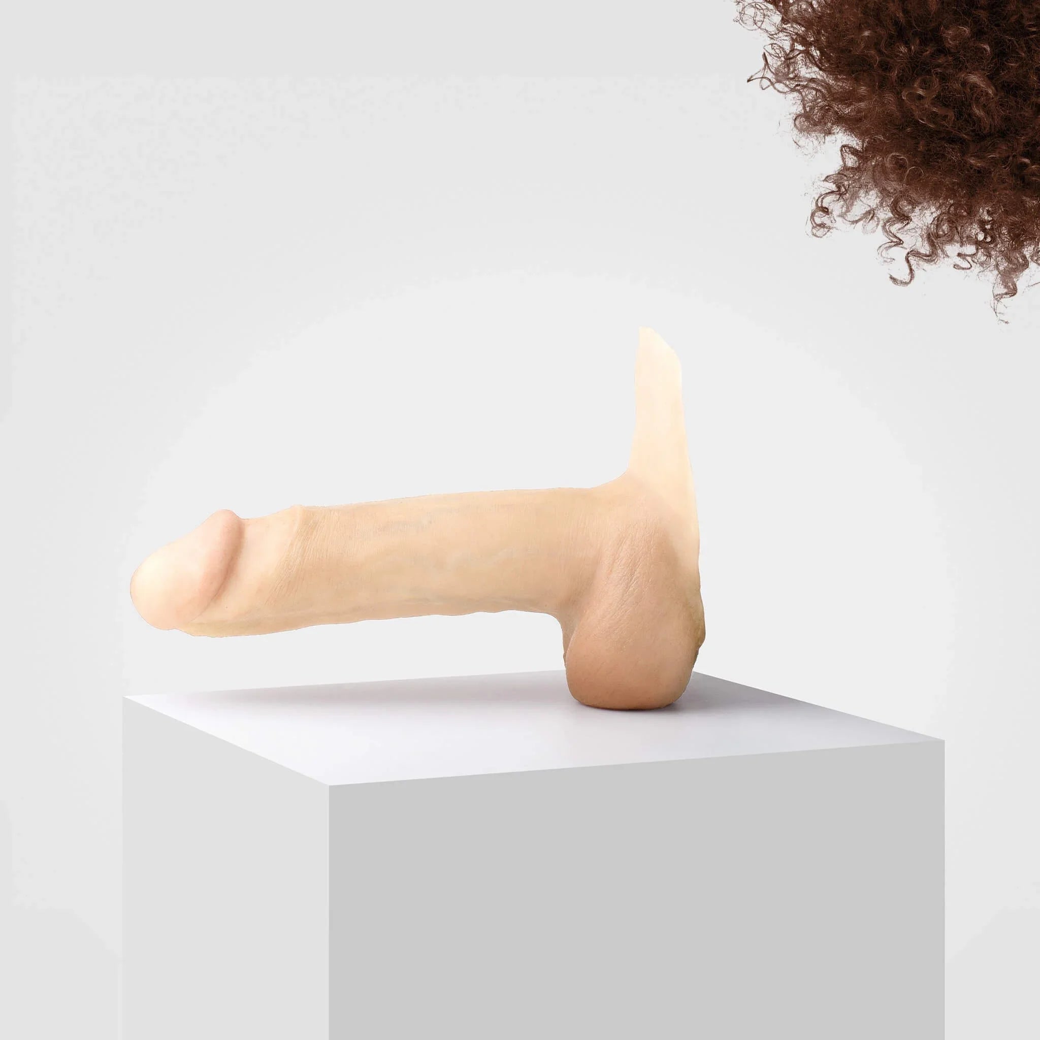 Emisil ER12 | Large Realistic FTM Pack & Play Model