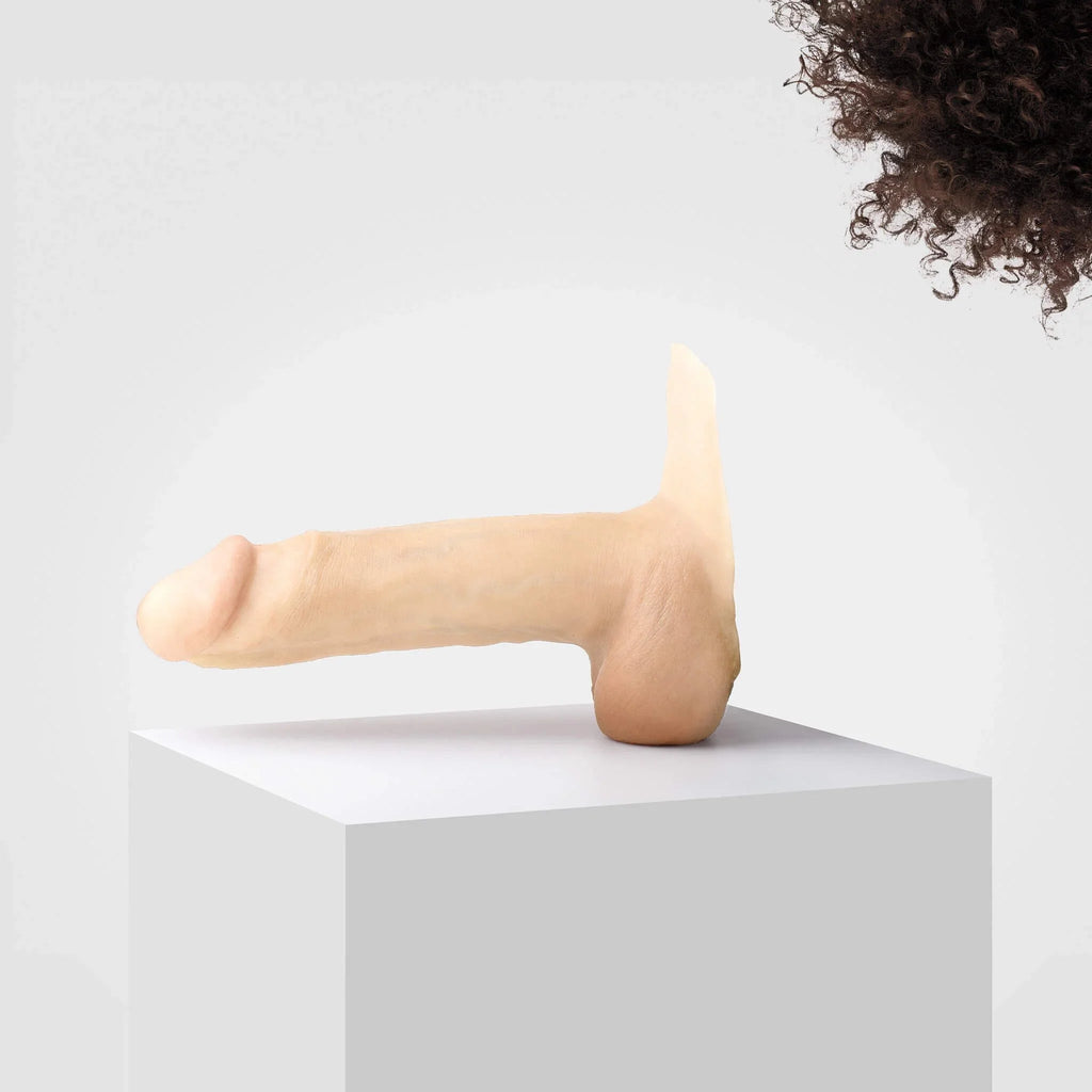 Emisil ER12 | Large Realistic FTM Pack & Play Model